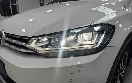 Volkswagen Touran III, 2021 год, 2 358 000 рублей, 15 фотография