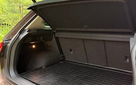 Volkswagen Tiguan II, 2017 год, 2 800 000 рублей, 6 фотография
