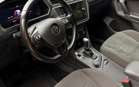 Volkswagen Tiguan II, 2017 год, 2 800 000 рублей, 9 фотография