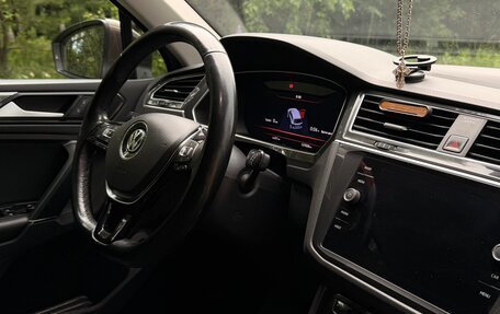 Volkswagen Tiguan II, 2017 год, 2 800 000 рублей, 8 фотография