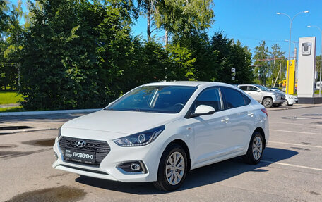 Hyundai Solaris II рестайлинг, 2018 год, 1 300 000 рублей, 1 фотография