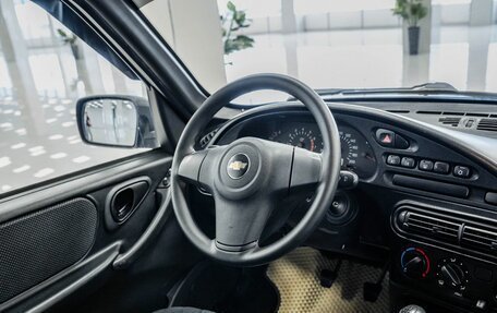 Chevrolet Niva I рестайлинг, 2015 год, 546 000 рублей, 13 фотография
