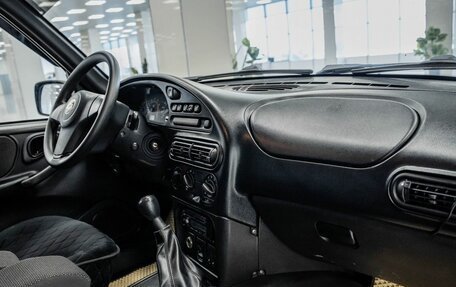 Chevrolet Niva I рестайлинг, 2015 год, 546 000 рублей, 15 фотография