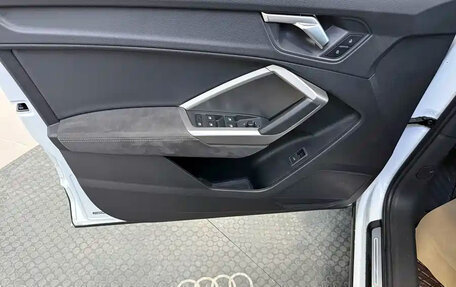 Audi Q3, 2023 год, 2 150 000 рублей, 16 фотография
