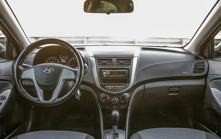 Hyundai Solaris II рестайлинг, 2012 год, 819 000 рублей, 13 фотография