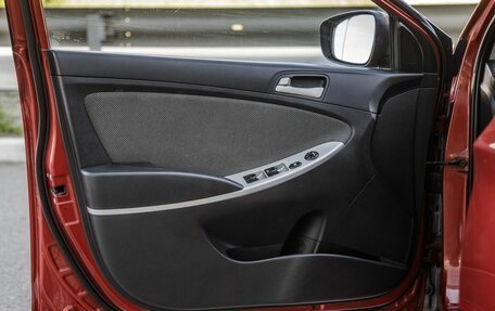 Hyundai Solaris II рестайлинг, 2012 год, 819 000 рублей, 22 фотография