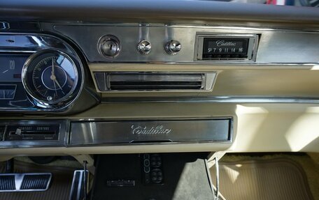 Cadillac DeVille VIII, 1965 год, 11 000 000 рублей, 16 фотография