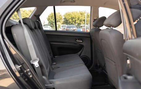 KIA Carens III (RP), 2007 год, 590 000 рублей, 17 фотография