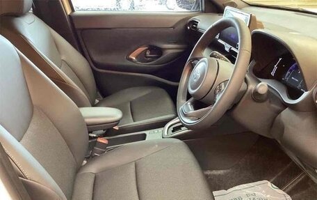 Toyota Yaris Cross, 2025 год, 1 670 333 рублей, 11 фотография
