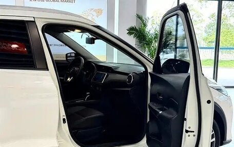 Nissan Kicks I, 2022 год, 1 840 000 рублей, 10 фотография