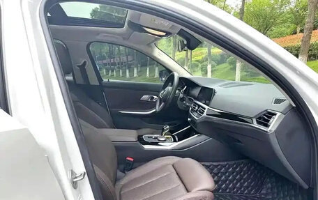 BMW 3 серия, 2022 год, 2 318 000 рублей, 7 фотография