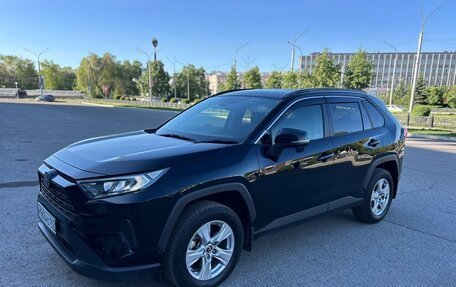 Toyota RAV4, 2019 год, 2 850 000 рублей, 7 фотография