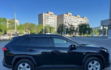 Toyota RAV4, 2019 год, 2 850 000 рублей, 5 фотография