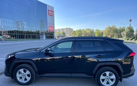 Toyota RAV4, 2019 год, 2 850 000 рублей, 4 фотография