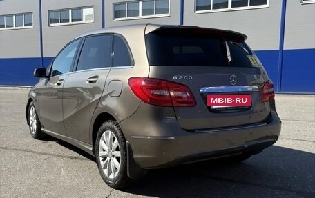 Mercedes-Benz B-Класс, 2012 год, 1 000 000 рублей, 2 фотография