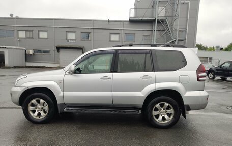 Toyota Land Cruiser Prado 120 рестайлинг, 2006 год, 1 899 000 рублей, 8 фотография