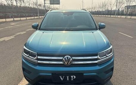 Volkswagen Tharu, 2022 год, 1 770 000 рублей, 2 фотография