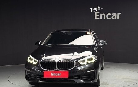 BMW 1 серия, 2020 год, 2 100 000 рублей, 2 фотография