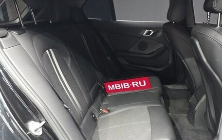BMW 1 серия, 2020 год, 2 100 000 рублей, 12 фотография