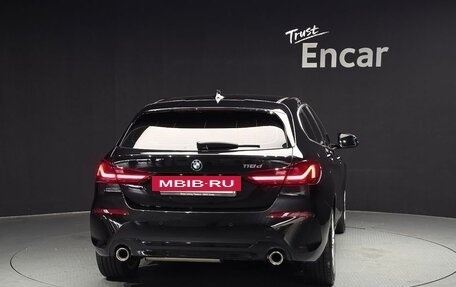 BMW 1 серия, 2020 год, 2 100 000 рублей, 3 фотография
