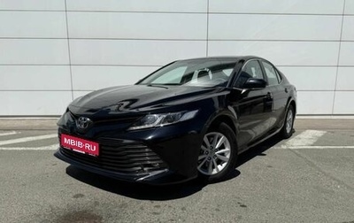 Toyota Camry, 2019 год, 2 370 000 рублей, 1 фотография