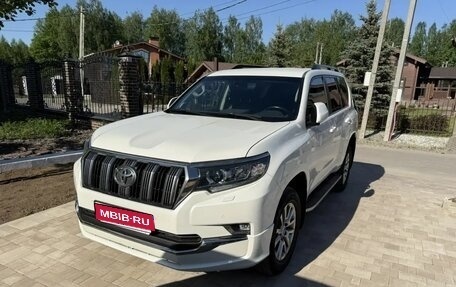 Toyota Land Cruiser Prado 150 рестайлинг 2, 2019 год, 5 900 000 рублей, 1 фотография