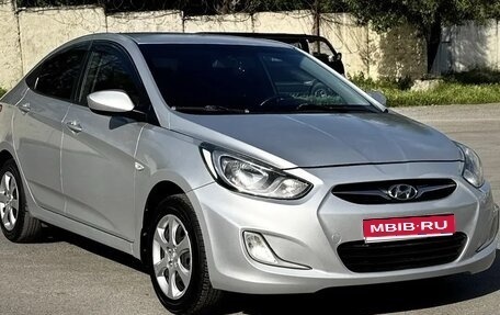 Hyundai Solaris II рестайлинг, 2012 год, 730 000 рублей, 1 фотография