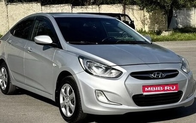 Hyundai Solaris II рестайлинг, 2012 год, 730 000 рублей, 1 фотография