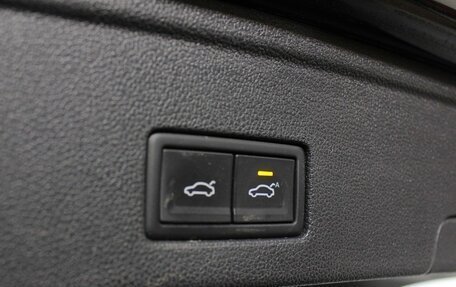 Volkswagen Touareg III, 2020 год, 5 310 000 рублей, 25 фотография