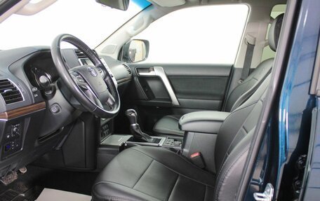 Toyota Land Cruiser Prado 150 рестайлинг 2, 2021 год, 6 500 000 рублей, 10 фотография