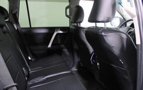 Toyota Land Cruiser Prado 150 рестайлинг 2, 2021 год, 6 500 000 рублей, 12 фотография