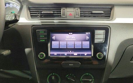 Skoda Rapid I, 2018 год, 1 250 000 рублей, 11 фотография