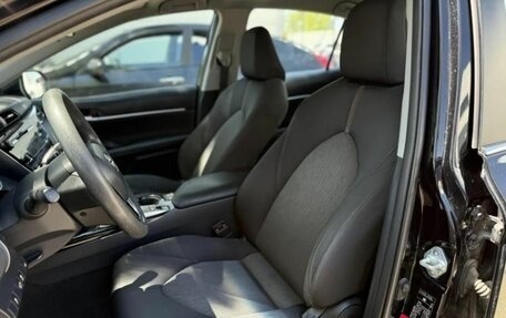 Toyota Camry, 2019 год, 2 370 000 рублей, 16 фотография
