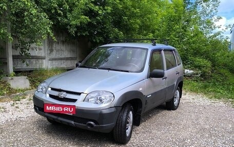 Chevrolet Niva I рестайлинг, 2012 год, 380 000 рублей, 8 фотография