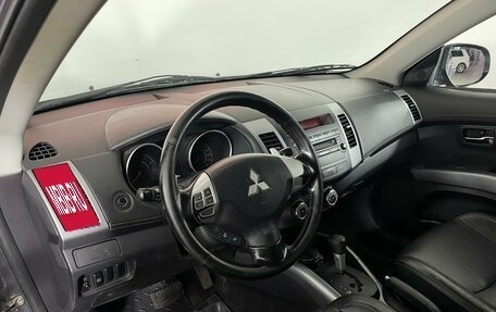 Mitsubishi Outlander III рестайлинг 3, 2010 год, 1 037 000 рублей, 9 фотография