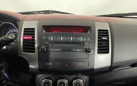 Mitsubishi Outlander III рестайлинг 3, 2010 год, 1 037 000 рублей, 19 фотография