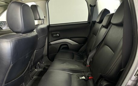 Mitsubishi Outlander III рестайлинг 3, 2010 год, 1 037 000 рублей, 24 фотография