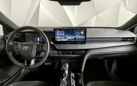 Toyota Camry, 2024 год, 3 530 000 рублей, 13 фотография
