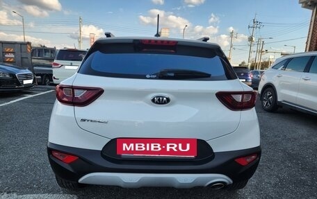 KIA Stonic, 2020 год, 1 345 000 рублей, 4 фотография