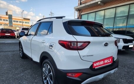 KIA Stonic, 2020 год, 1 345 000 рублей, 6 фотография