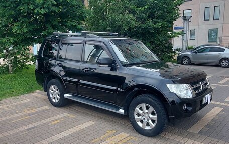 Mitsubishi Pajero IV, 2013 год, 2 100 000 рублей, 3 фотография