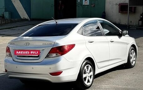 Hyundai Solaris II рестайлинг, 2012 год, 730 000 рублей, 4 фотография