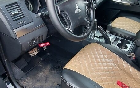 Mitsubishi Pajero IV, 2013 год, 2 100 000 рублей, 11 фотография