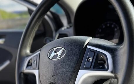 Hyundai Solaris II рестайлинг, 2012 год, 730 000 рублей, 20 фотография