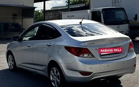 Hyundai Solaris II рестайлинг, 2012 год, 730 000 рублей, 8 фотография