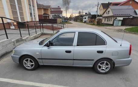 Hyundai Accent II, 2004 год, 410 000 рублей, 2 фотография