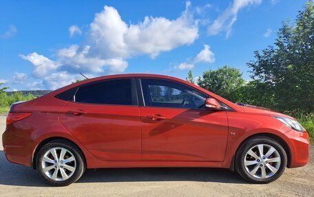 Hyundai Solaris II рестайлинг, 2012 год, 950 000 рублей, 5 фотография