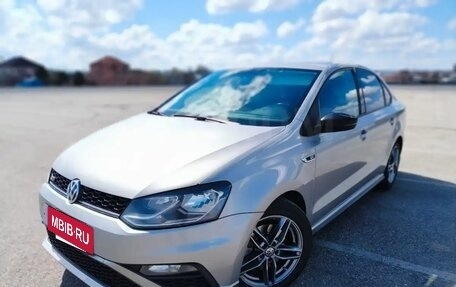 Volkswagen Polo VI (EU Market), 2017 год, 1 535 000 рублей, 2 фотография