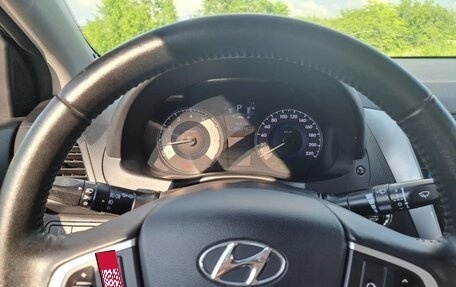 Hyundai Solaris II рестайлинг, 2012 год, 950 000 рублей, 2 фотография