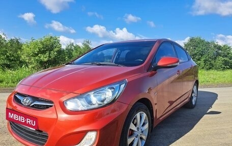 Hyundai Solaris II рестайлинг, 2012 год, 950 000 рублей, 20 фотография